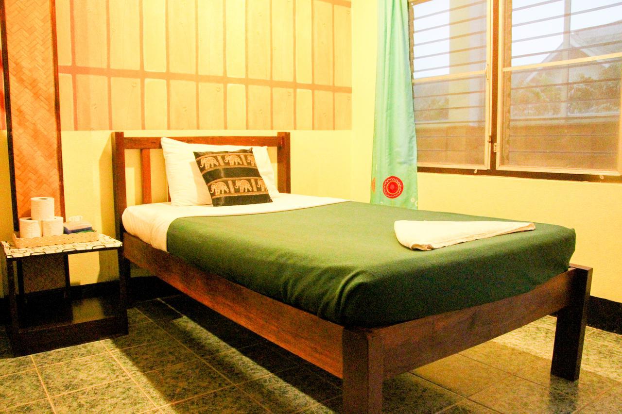 Aonang Grand Inn Ao Nang Екстериор снимка